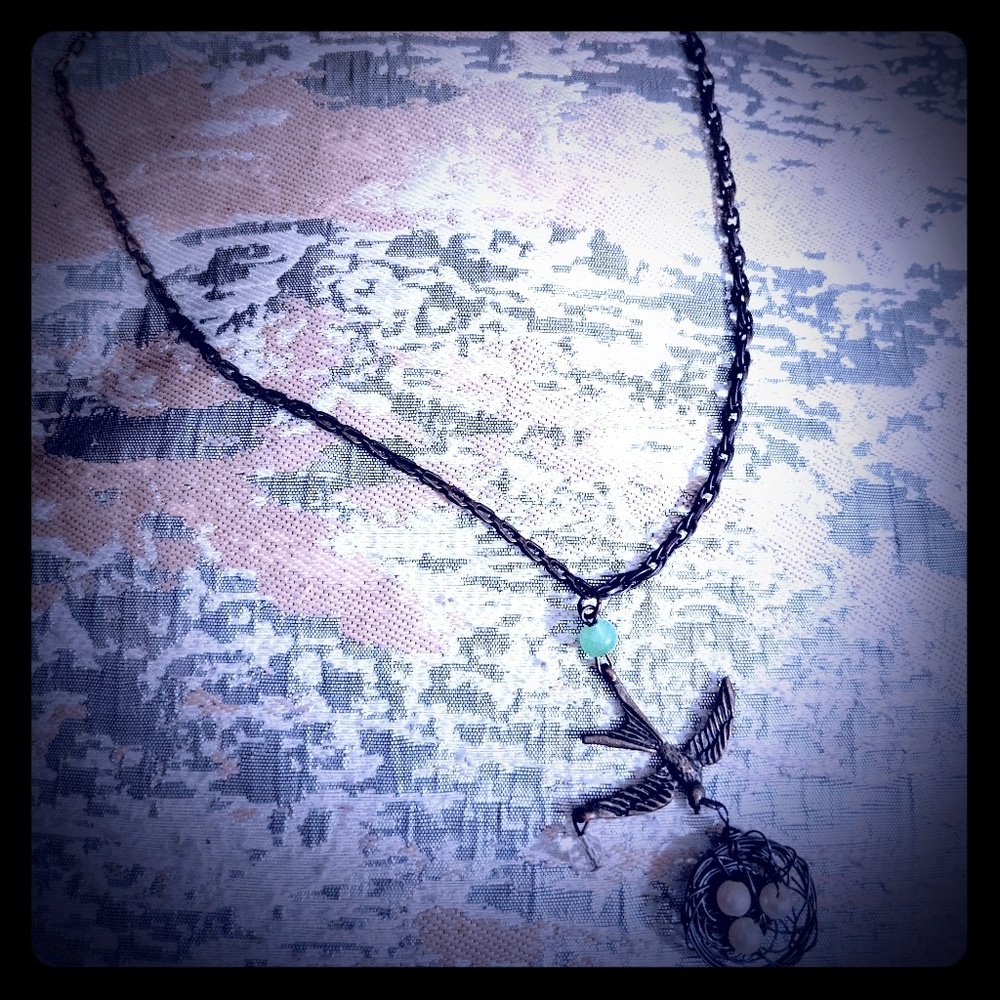 Lucky Brand antique gold bird nest necklace